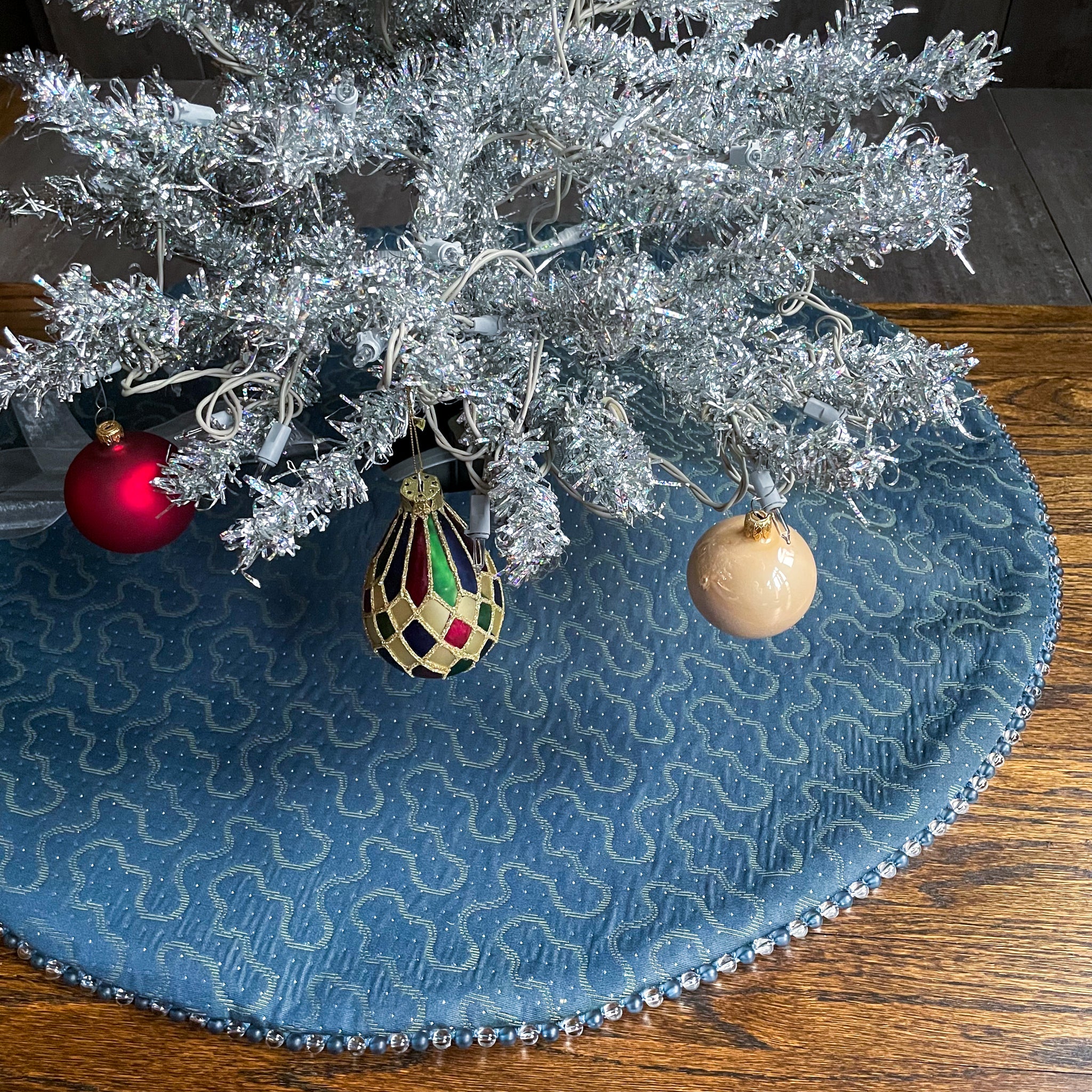 30" Blue and Gray Christmas Tree Skirt with Beads | Reversible