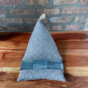 Black & Gray Tablet Pillows