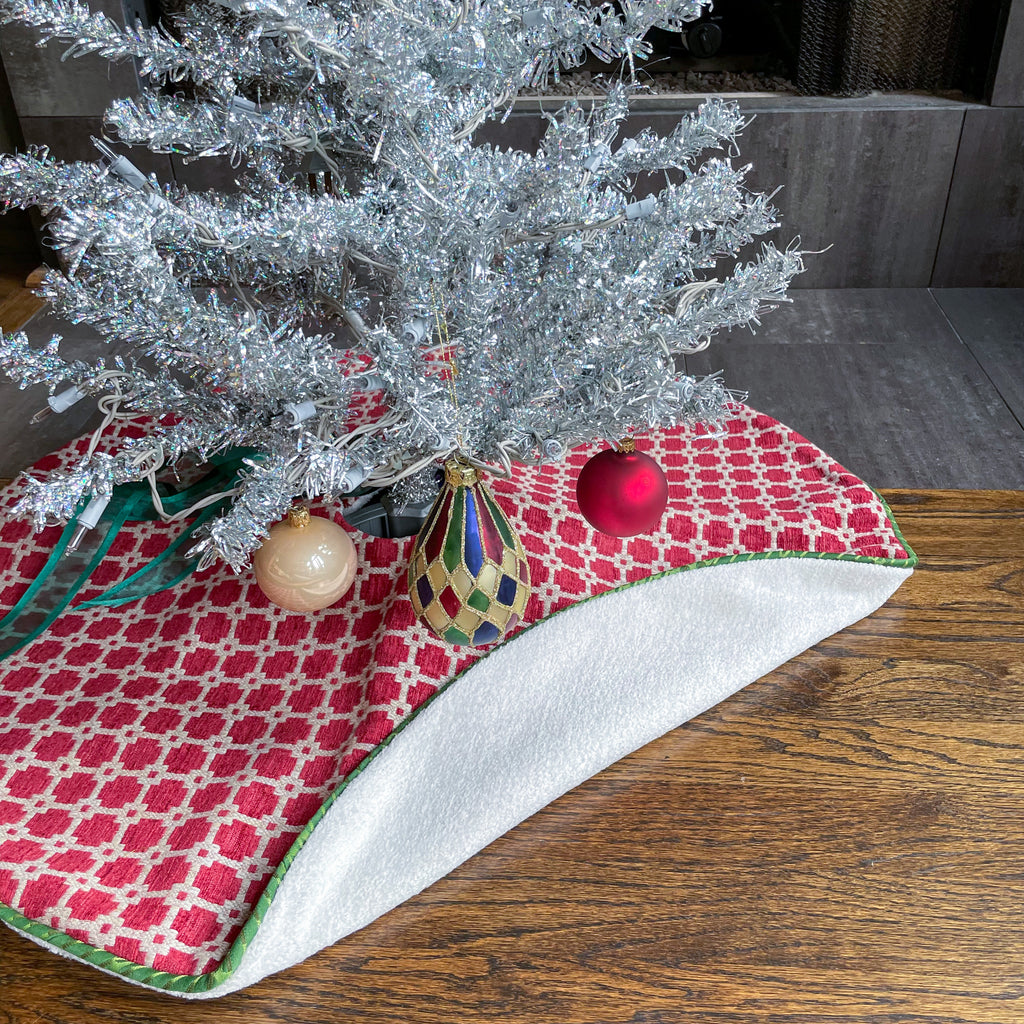 30" Red, White and Green Christmas Tree Skirt | Reversible