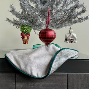24" Aqua, Sparkly White Tabletop Christmas Tree Skirt | Reversible